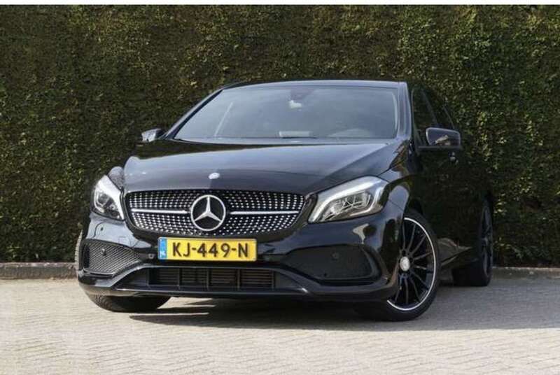 Zwart Gebruikt 2016 Mercedes A180 AMG Hatchback | € 21.000 (Eerlijke prijs) - Afbeelding 1/4