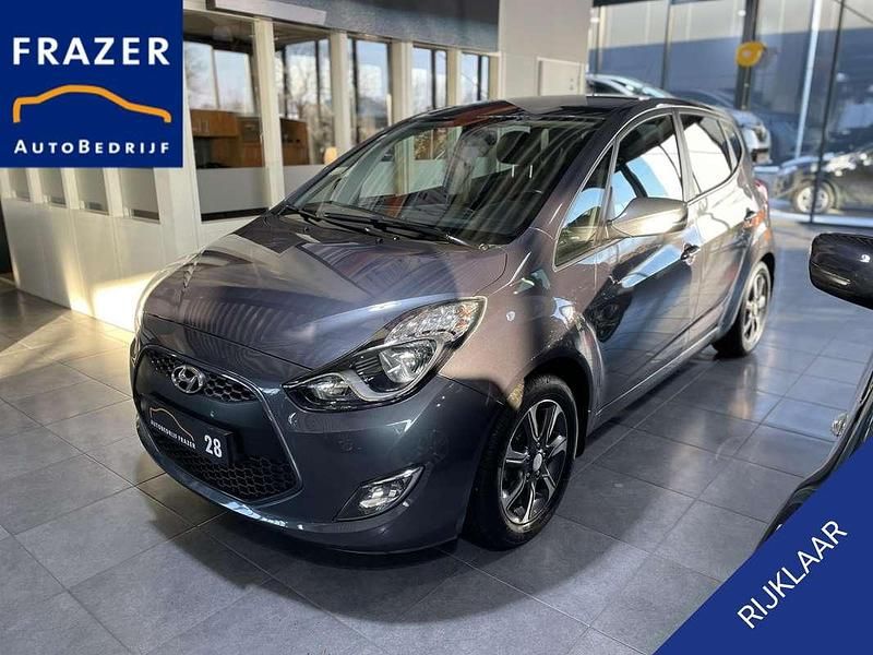 Grijs Occasion 2016 Hyundai ix20 GO! Hatchback | € 10.990 (Eerlijke prijs) - Afbeelding 1/4