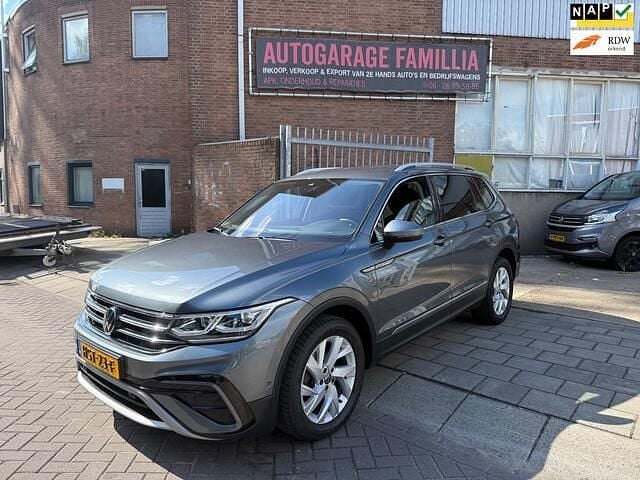 Grijs Gebruikt 2022 VW Tiguan Allspace R-line SUV | € 27.950 (Super prijs) - Afbeelding 1/4
