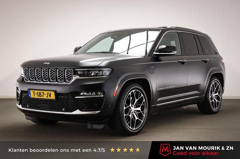 Grijs Gebruikt 2023 Jeep Grand Cherokee Summit SUV | € 68.695 - Afbeelding 1/4