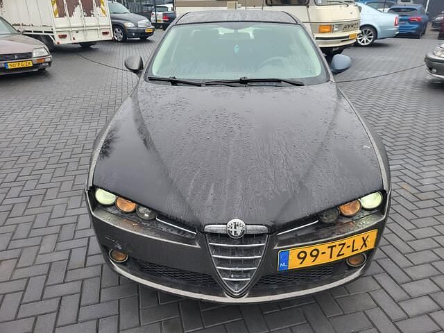 Occasion Alfa Romeo 159 Business 140 PK (102 kW) 2007 Grijs (metallic) Sedan