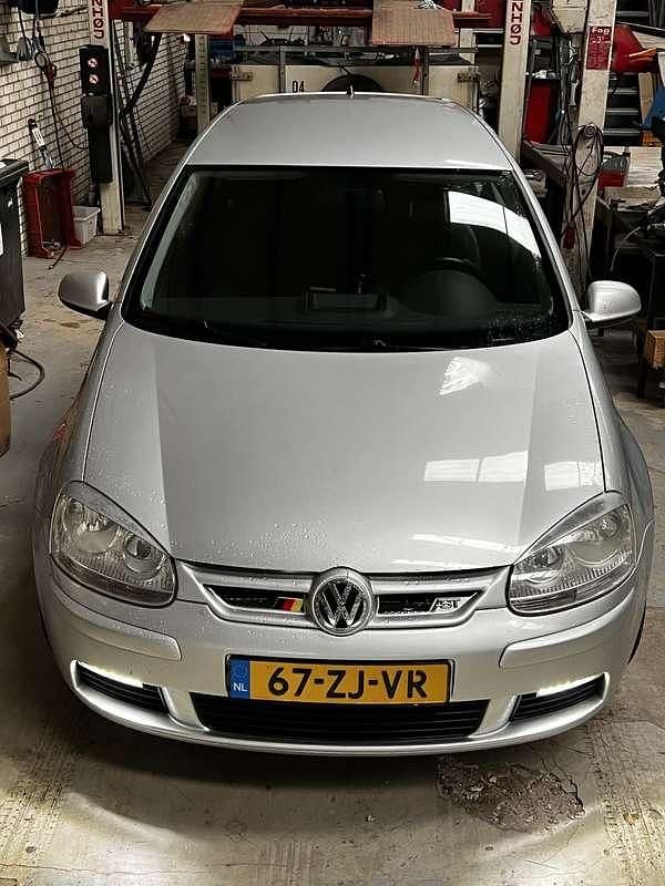 Zilver Gebruikt 2008 VW Golf VI Comfortline Sedan | € 3.150 (Eerlijke prijs) - Afbeelding 1/4