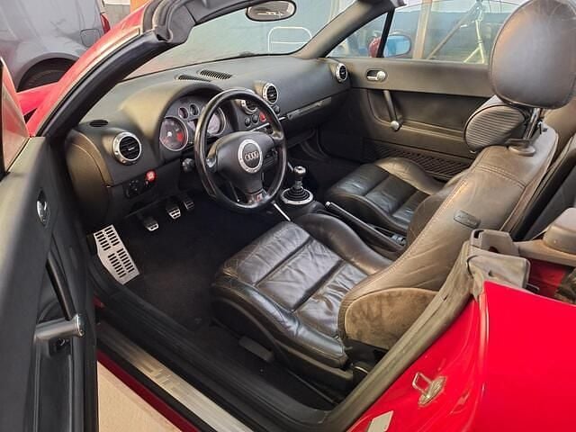 Occasion Audi TT Roadster Basis 179 PK (131 kW) 2000 Rood Cabriolet
