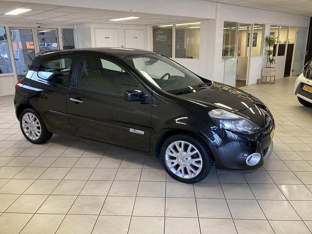 Occasion Renault Clio II Dynamique 101 PK (74 kW) 2010 Zwart (metallic) Hatchback