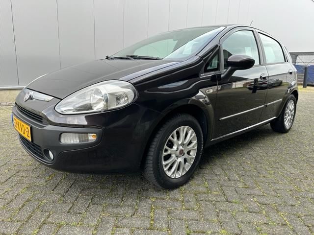 Zwart Gebruikt 2010 Fiat Punto Evo Hatchback | € 3.250 (Iets duurder) - Afbeelding 1/4