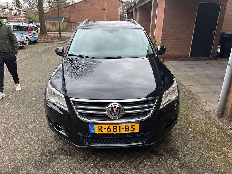 Zwart Gebruikt 2008 VW Tiguan Sport SUV | € 5.500 (Eerlijke prijs) - Afbeelding 1/4