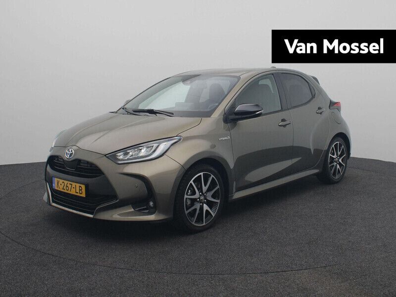 Bruin Gebruikt 2020 Toyota Yaris Hybrid Executive Hatchback | € 19.940 (Goede deal) - Afbeelding 1/4