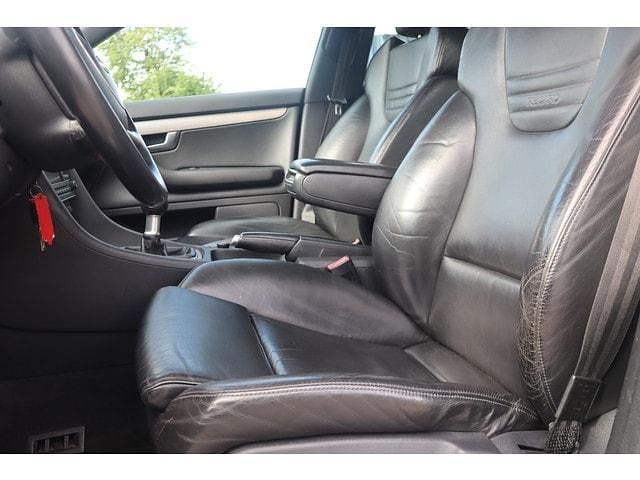 Occasion Audi A4 Proline 344 PK (253 kW) 2004 Grijs, metallic lak Stationwagen