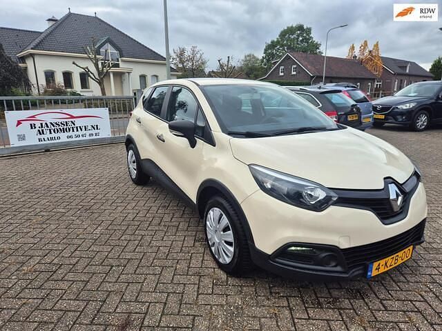 Bruin Gebruikt 2013 Renault Captur Authentique SUV | € 4.999 (Eerlijke prijs) - Afbeelding 1/4