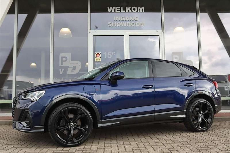 Occasion Audi Q3 Sportback Sport 245 PK (180 kW) 2023 Blauw, metallic lak SUV