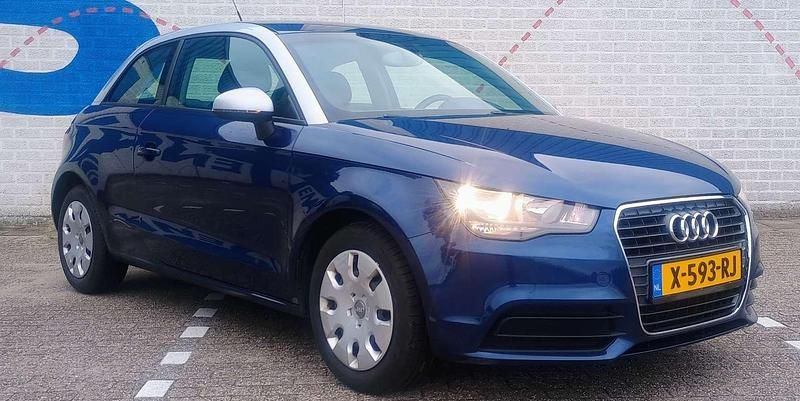 Blauw Gebruikt 2012 Audi A1 Hatchback | € 5.250 (Super prijs) - Afbeelding 1/4