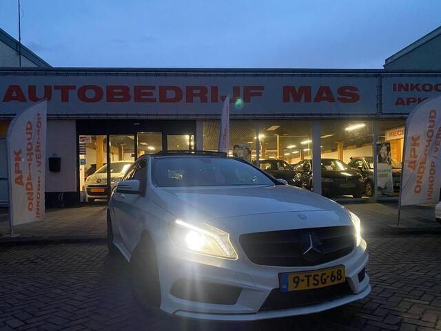 Occasion Mercedes A180 Ambition 122 PK (89 kW) 2012 Wit Hatchback