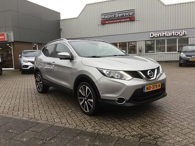 Grijs Gebruikt 2017 Nissan Qashqai Tekna SUV | € 9.950 (Goede deal) - Afbeelding 1/4