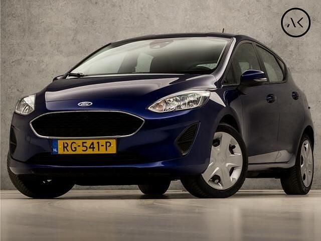 Blauw Gebruikt 2017 Ford Fiesta Trend Hatchback | € 7.445 (Eerlijke prijs) - Afbeelding 1/4