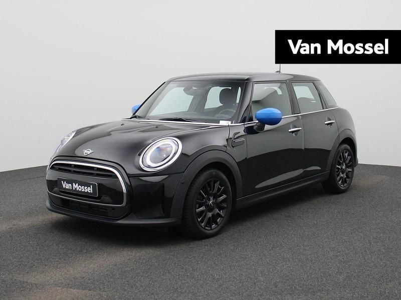 Zwart Gebruikt 2022 Mini Cooper Business Hatchback | € 21.900 (Iets duurder) - Afbeelding 1/4
