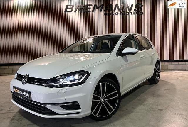 Wit Gebruikt 2017 VW Golf VII Highline Hatchback | € 16.500 (Goede deal) - Afbeelding 1/4