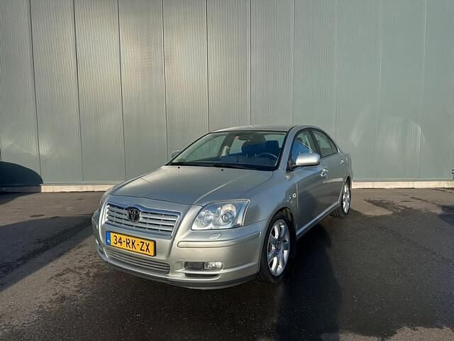 Occasion Toyota Avensis Executive 147 PK (108 kW) 2005 Grijs Sedan