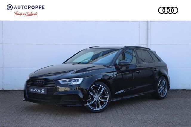 Zwart Gebruikt 2020 Audi A3 Sportback S-Line Hatchback | € 23.750 (Goede deal) - Afbeelding 1/4