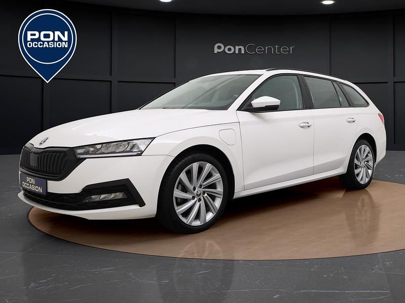 Wit Gebruikt 2022 Skoda Octavia Ambition Stationwagen | € 22.850 (Goede deal) - Afbeelding 1/3