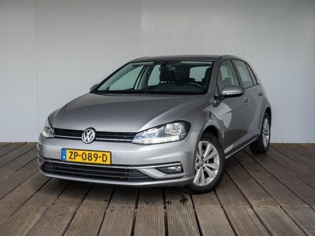 Grijs Gebruikt 2019 VW Golf VII Comfortline Hatchback | € 12.500 (Goede deal) - Afbeelding 1/4