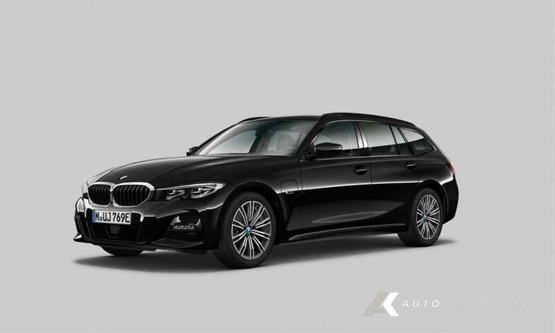 Zwart, metallic lak Gebruikt 2022 BMW 330e M Sport Stationwagen | € 37.900 (Super prijs) - Afbeelding 1/4