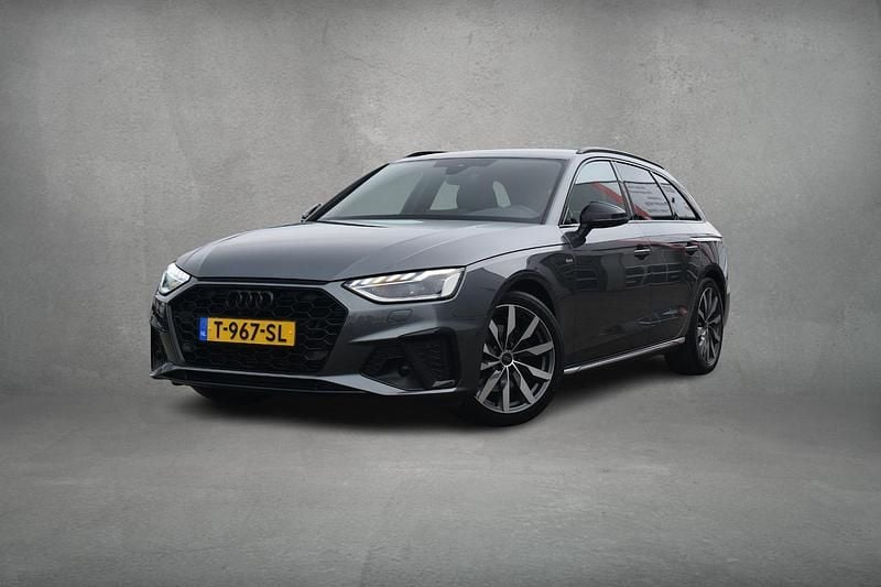 Occasion Audi A4 Competition 150 PK (110 kW) 2023 Grijs Stationwagen