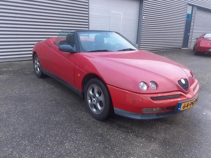 Gebruikt 1997 Alfa Romeo Spider Cabriolet | € 2.150 (Goede deal) - Afbeelding 1/4