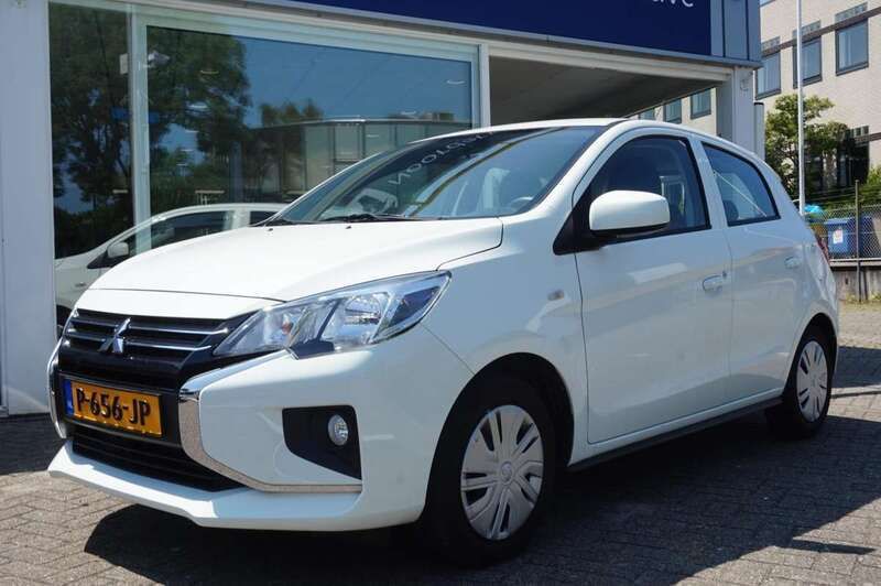 Wit Gebruikt 2022 Mitsubishi Space Star Hatchback | € 11.925 (Eerlijke prijs) - Afbeelding 1/4