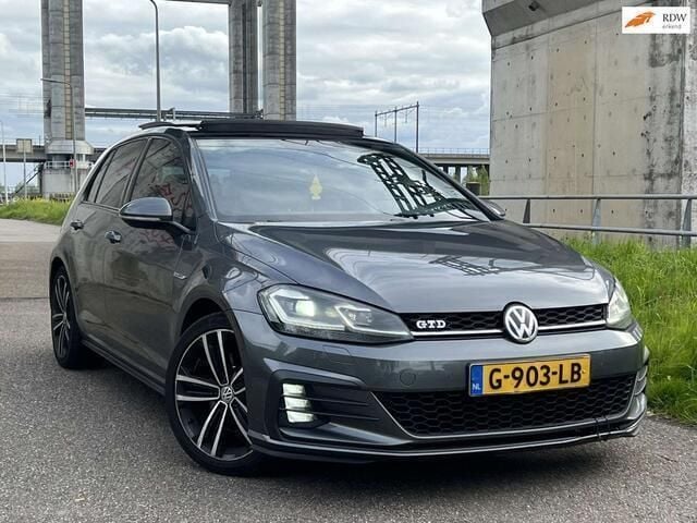 Grijs Gebruikt 2017 VW Golf VII GTD Hatchback | € 17.750 - Afbeelding 1/4