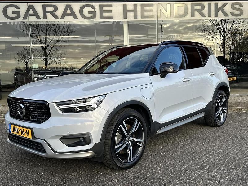 Grijs Occasion 2021 Volvo XC40 R-Design SUV | € 22.845 (Super prijs) - Afbeelding 1/4