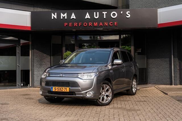 Grijs Gebruikt 2013 Mitsubishi Outlander Instyle SUV | € 10.495 (Goede deal) - Afbeelding 1/4