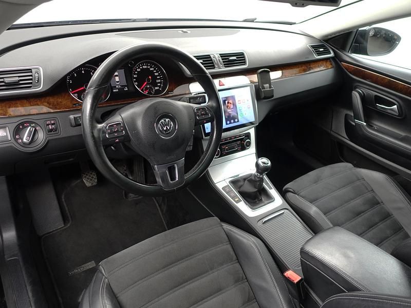 Occasion VW Passat Highline 160 PK (117 kW) 2010 Zwart Sedan
