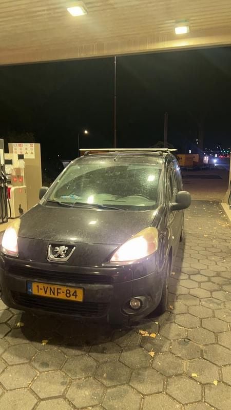 Occasion 2011 Peugeot Partner MPV | € 2.600 (Eerlijke prijs) - Afbeelding 1/4