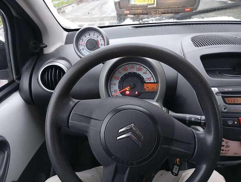 Wit Gebruikt 2010 Citroën C1 Hatchback | € 1.600 (Goede deal) - Afbeelding 1/4