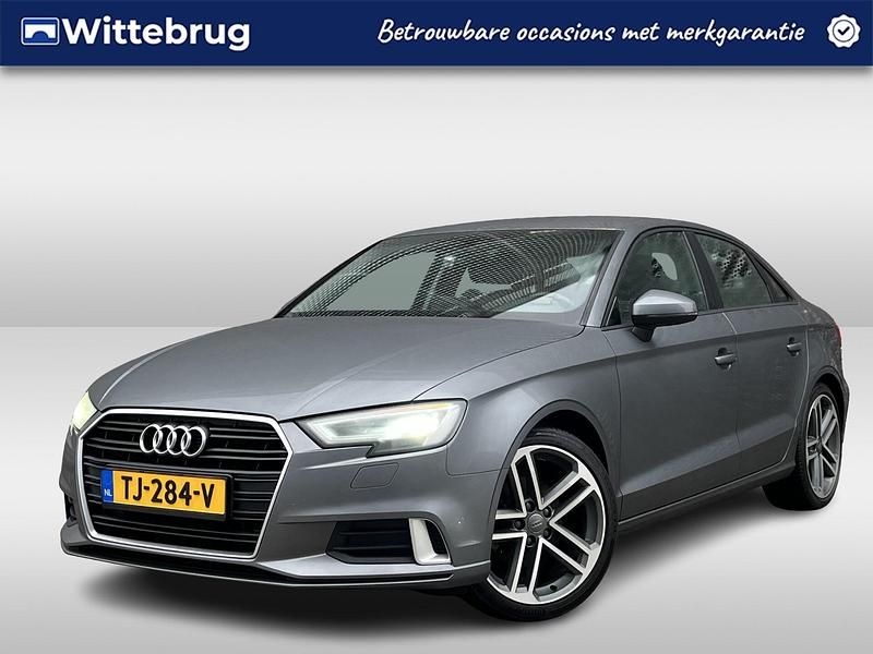 Grijs Occasion 2017 Audi A3 S-Line Sedan | € 16.950 (Eerlijke prijs) - Afbeelding 1/2