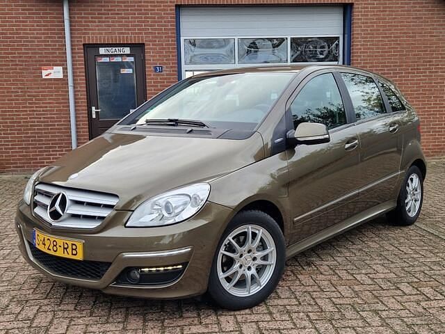 Occasion Mercedes B180 Business 116 PK (85 kW) 2011 Bruin MPV