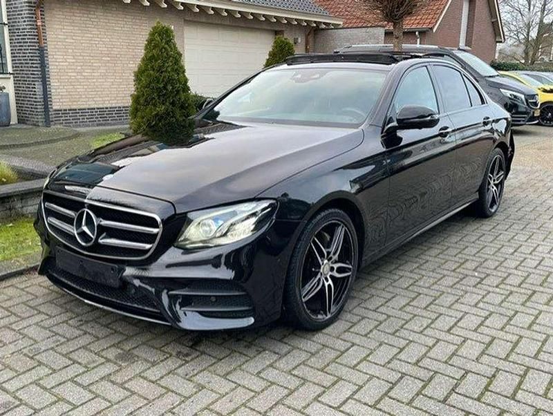 Occasion Mercedes E220 AMG line 163 PK (119 kW) 2017 Zwart Sedan