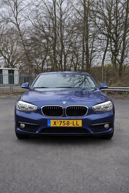 Gebruikt 2017 BMW 120 Urban Line Hatchback | € 15.000 (Eerlijke prijs) - Afbeelding 1/4