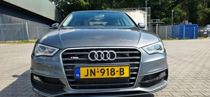 Grijs Occasion 2016 Audi A3 Sportback Hatchback | € 13.999 (Super prijs) - Afbeelding 1/4