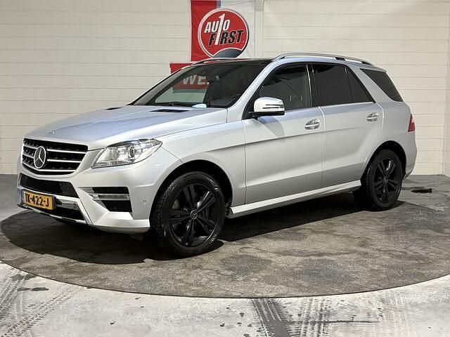 Grijs (metallic) Occasion 2012 Mercedes 350 Edition 1 SUV | € 26.950 (Super prijs) - Afbeelding 1/4