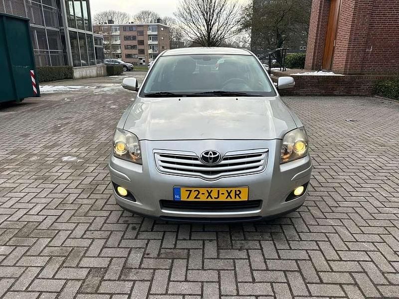 Occasion Toyota Avensis Luna 129 PK (94 kW) 2007 Grijs Sedan