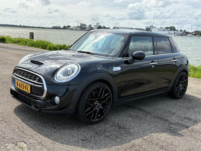 Occasion Mini Cooper S Chili 192 PK (141 kW) 2015 Zwart Hatchback