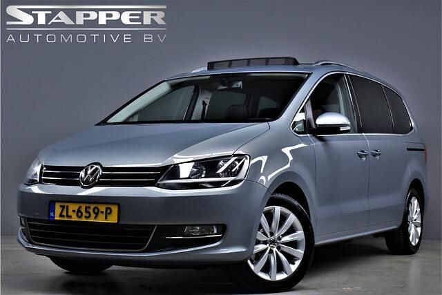 Blauw (metallic) Gebruikt 2012 VW Sharan Highline MPV | € 19.495 - Afbeelding 1/4