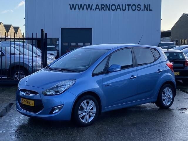 Blauw Occasion 2011 Hyundai ix20 Hatchback | € 4.395 (Eerlijke prijs) - Afbeelding 1/4