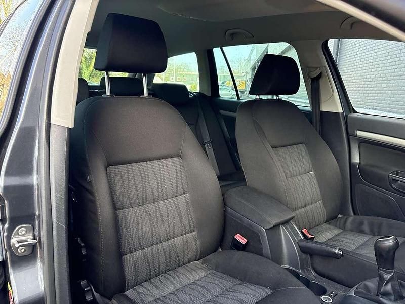 Occasion Skoda Octavia Business Line 105 PK (77 kW) 2011 Grijs Stationwagen