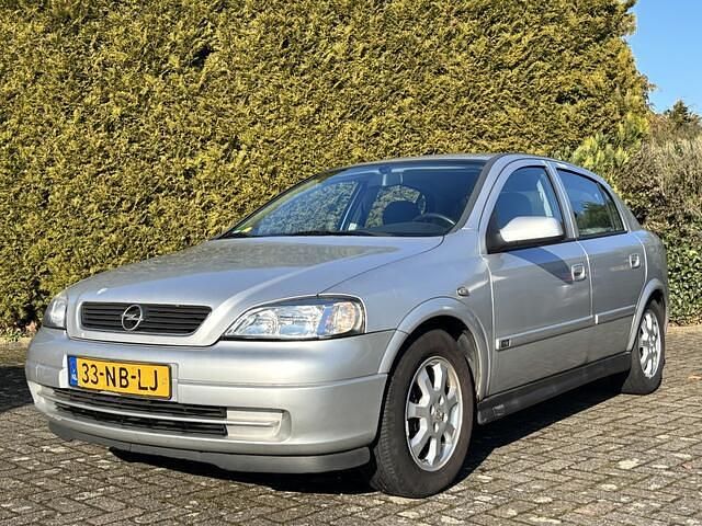 Grijs Gebruikt 2003 Opel Astra Njoy Hatchback | € 990 (Eerlijke prijs) - Afbeelding 1/4