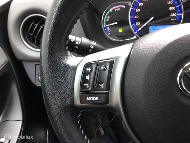 Occasion Toyota Yaris Hybrid 2017 Wit Hatchback