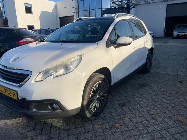 Wit Gebruikt 2015 Peugeot 2008 Active SUV | € 2.999 (Super prijs) - Afbeelding 1/4