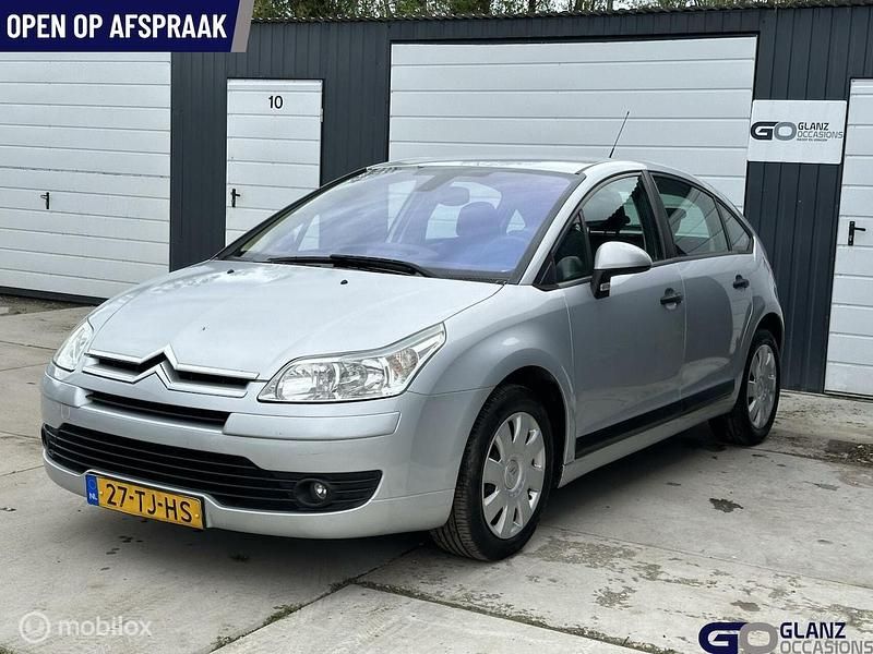 Grijs Occasion 2006 Citroën C4 Hatchback | € 1.950 (Eerlijke prijs) - Afbeelding 1/4