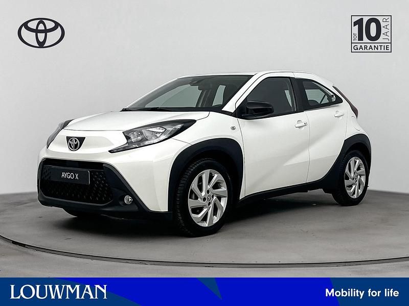 Wit Occasion 2023 Toyota Aygo X SUV | € 20.600 (Eerlijke prijs) - Afbeelding 1/4